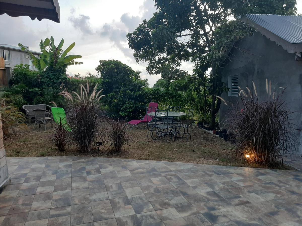 Zannanna Delair Guest House Sainte-Anne  Exterior foto